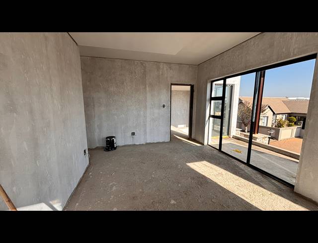 4 BEDROOM HOUSE FOR SALE IN ROODEPARK ECO ESTATE